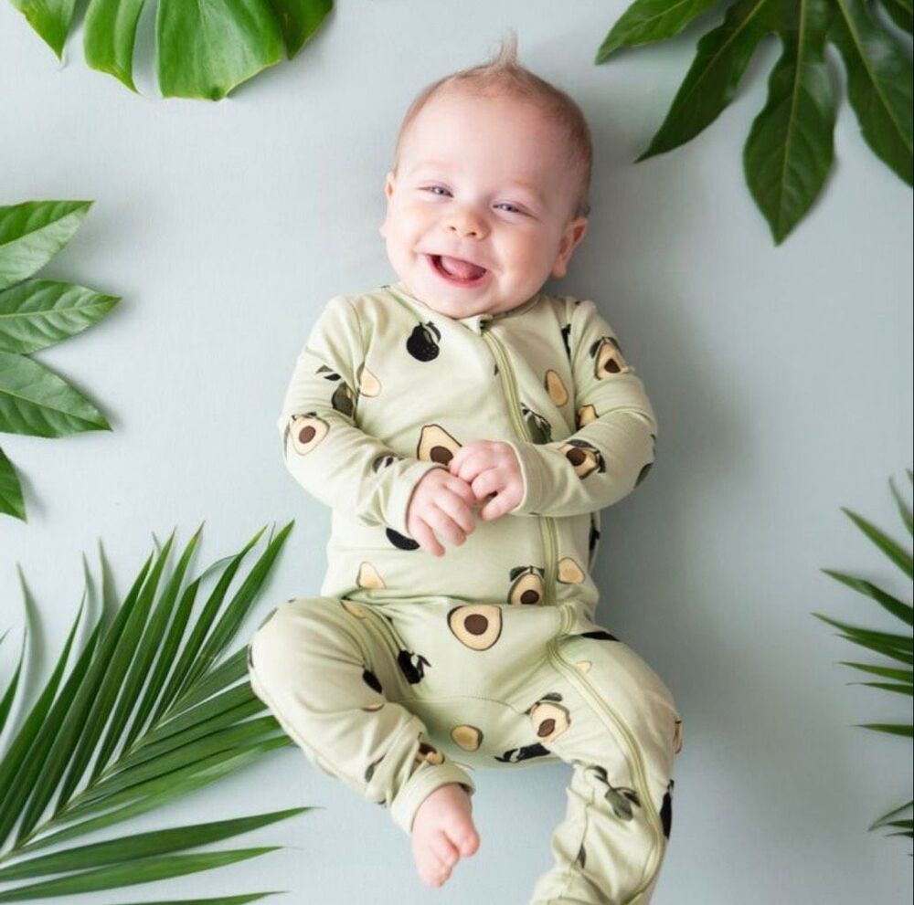 Kyte BABY Avocado Long Sleeve Zip Up Sleeper Size 12-18 Months